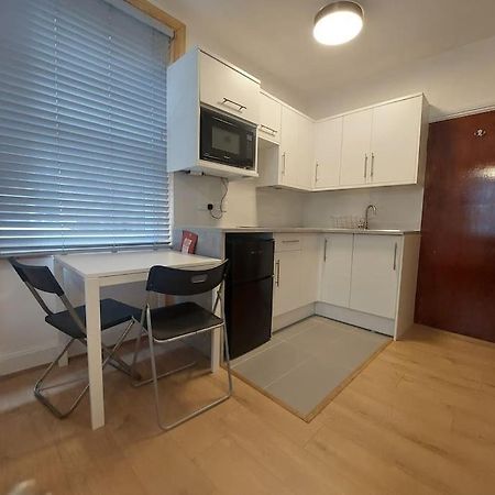 Newly Refurbished Studio Londýn Exteriér fotografie